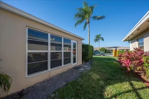 8957 Warwick Drive Boca Raton FL 33433