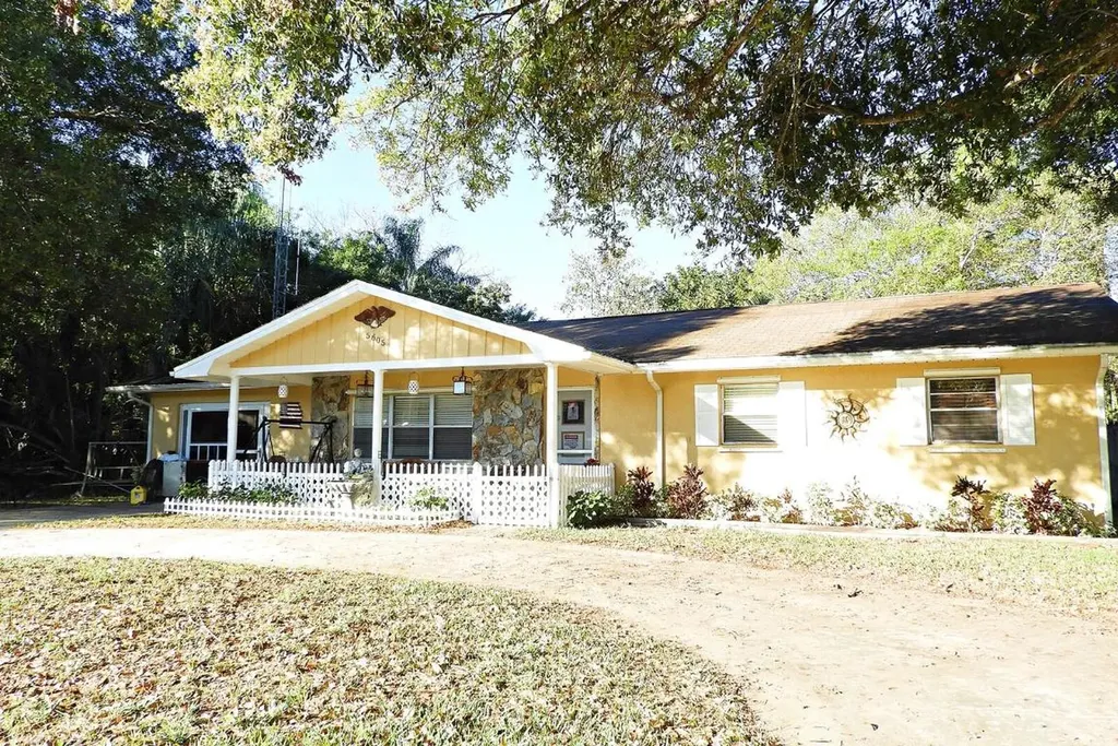 5605 Winter Garden Parkway Fort Pierce FL 34951