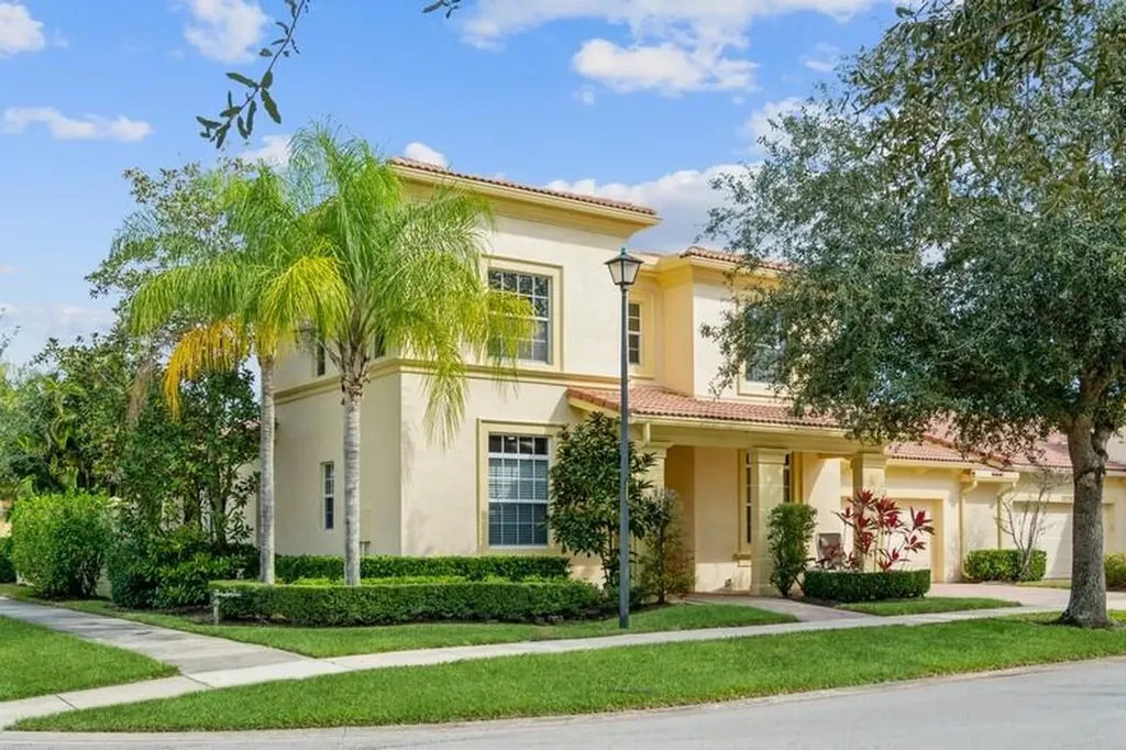 10230 SW Ambrose Way Port St Lucie FL 34986