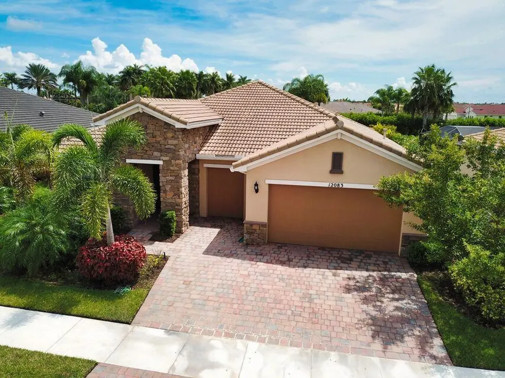 12083 SW Bayberry Avenue Port St Lucie FL 34987