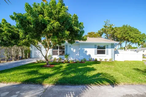 5735 Dewitt Place Lake Worth FL 33463