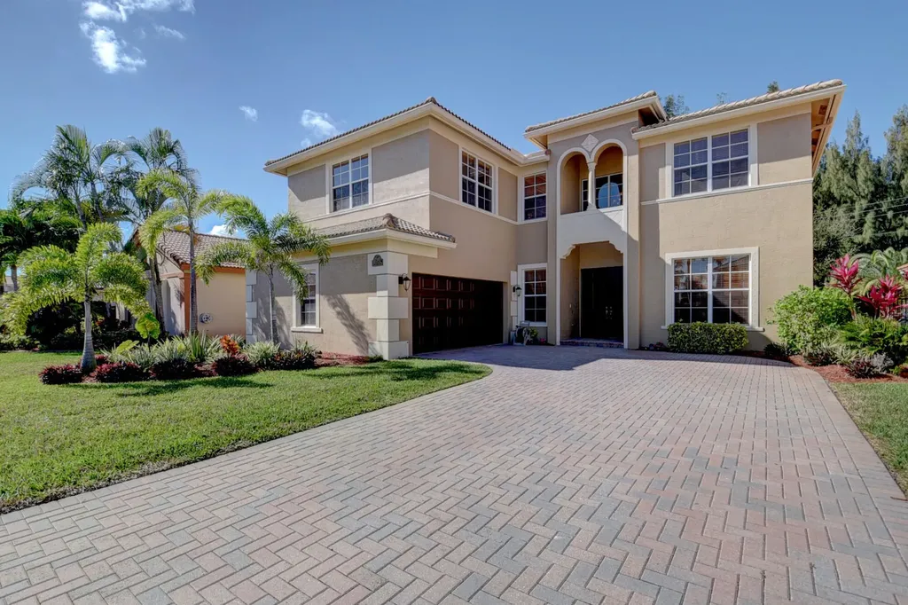 194 Bella Vista Way Royal Palm Beach FL 33411
