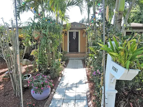 4361 Davis Road Lake Worth FL 33461