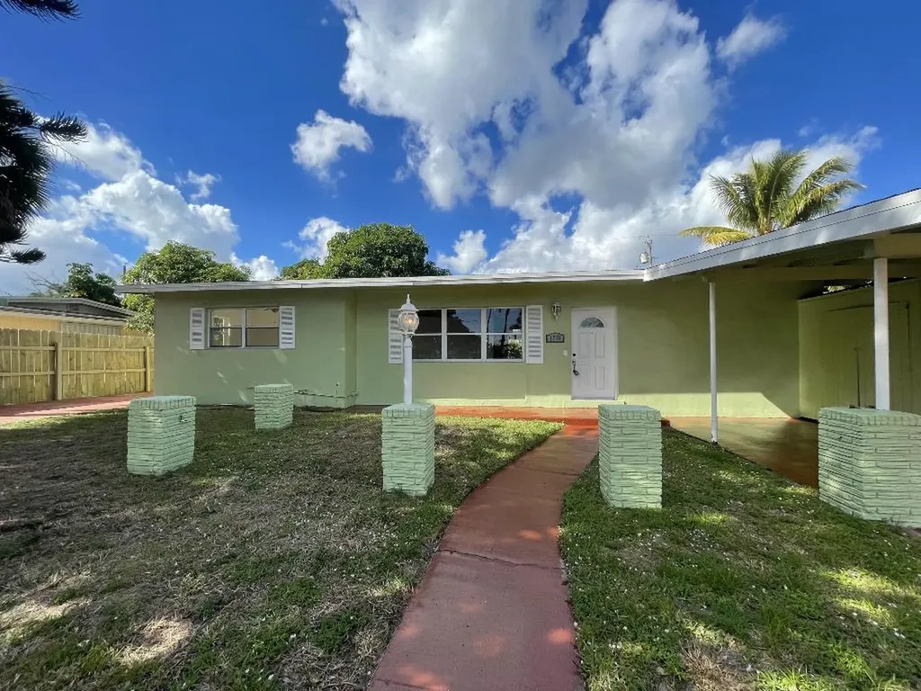1721 S Congress Avenue Palm Springs FL 33461