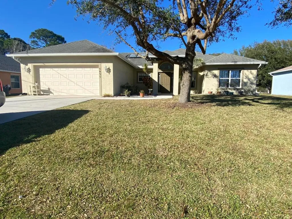 5935 NW Brenda Circle Port St Lucie FL 34986