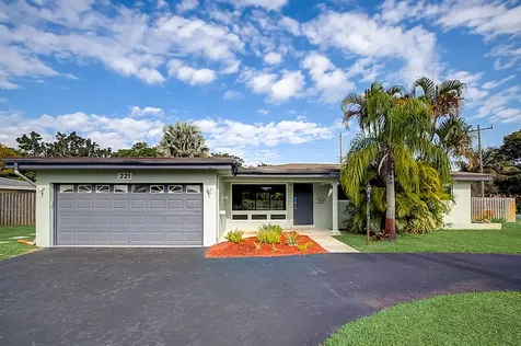 221 S Bel Air Drive Plantation FL 33317