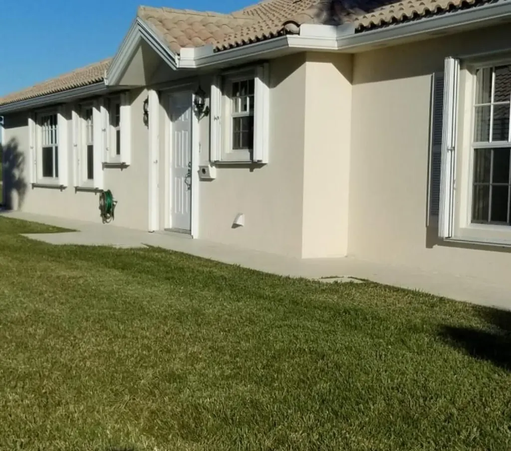 8321 SE Paurotis Lane Hobe Sound FL 33455