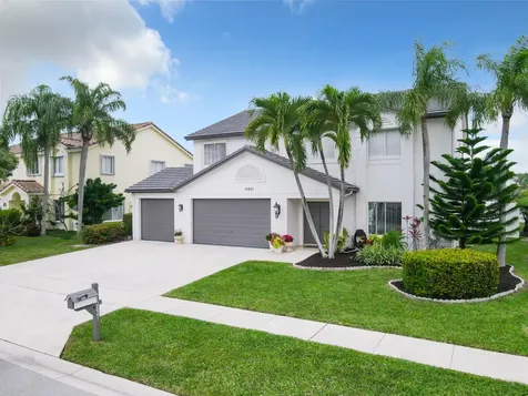 10821 Fox Glen Drive Boca Raton FL 33428