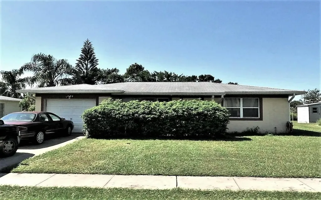 132 NE Solida Drive Port St Lucie FL 34983
