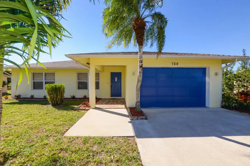 766 SE Streamlet Avenue Port St Lucie FL 34983