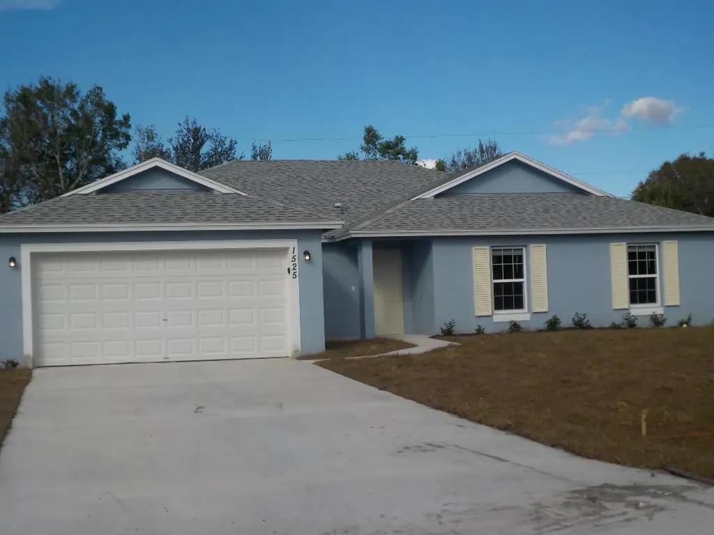 1525 SW Escobar Lane Port St Lucie FL 34953