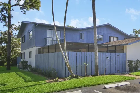 4576 Holly Lake Drive Lake Worth FL 33463