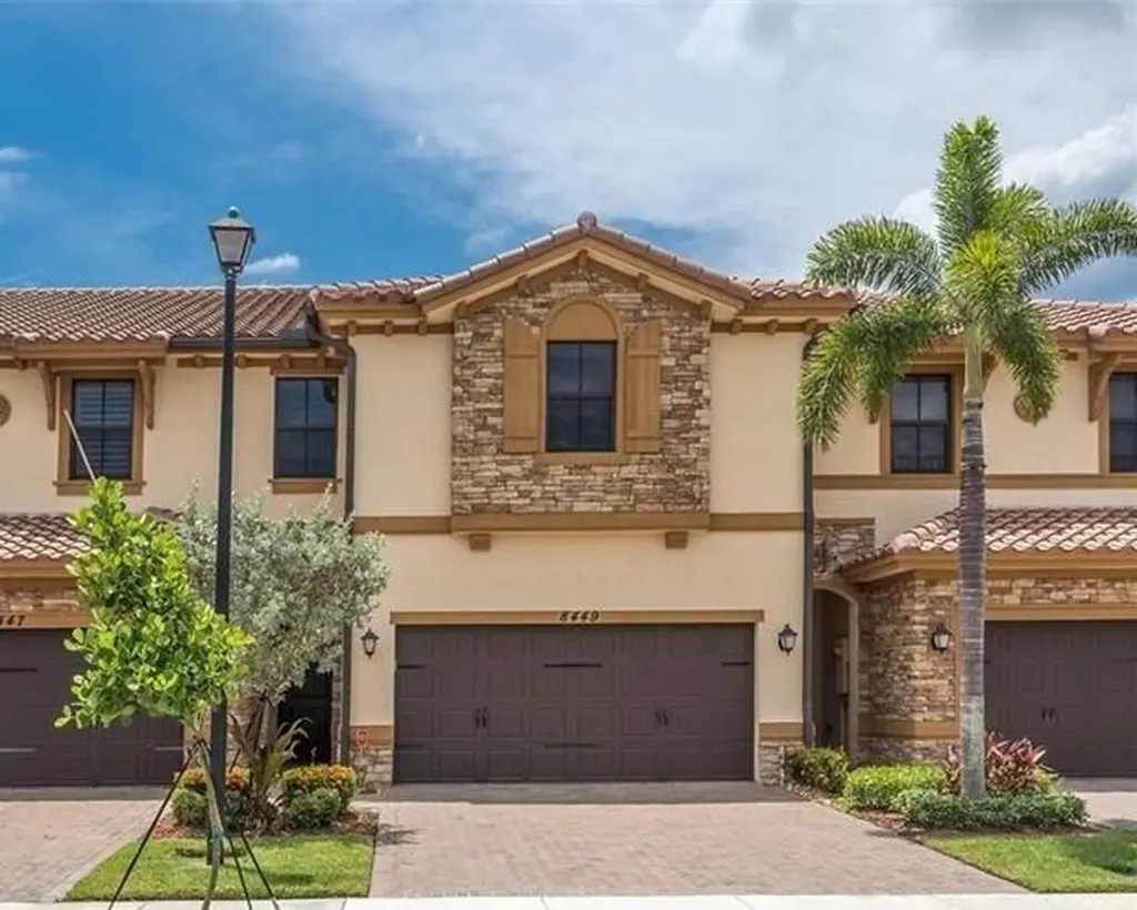 8449 Lake Majesty Lane Parkland FL 33076