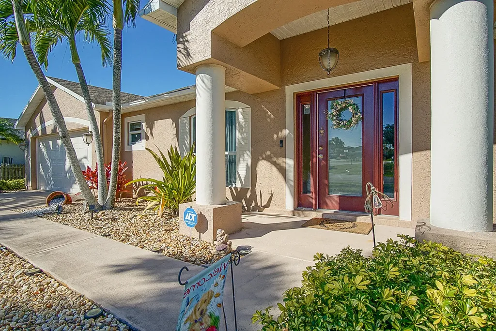 473 SW Leona Drive Port St Lucie FL 34953