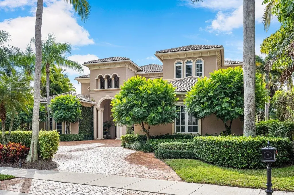 836 Harbour Isle Place North Palm Beach FL 33410