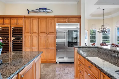 836 Harbour Isle Place North Palm Beach FL 33410