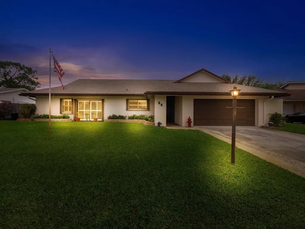 8115 Marshwood Lane Lake Worth FL 33467