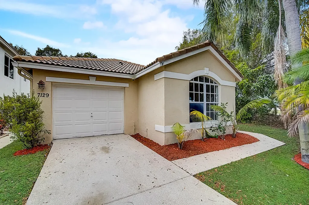 7129 Pigeon Key Way Lake Worth FL 33467