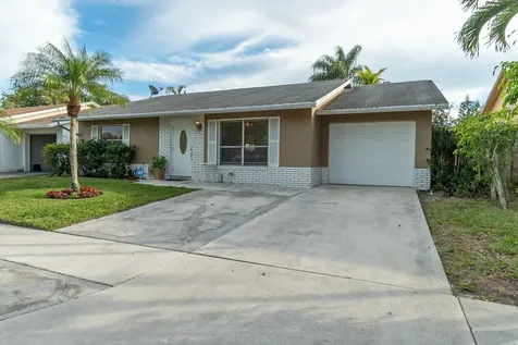 6256 Oakview Lane Lake Worth FL 33463