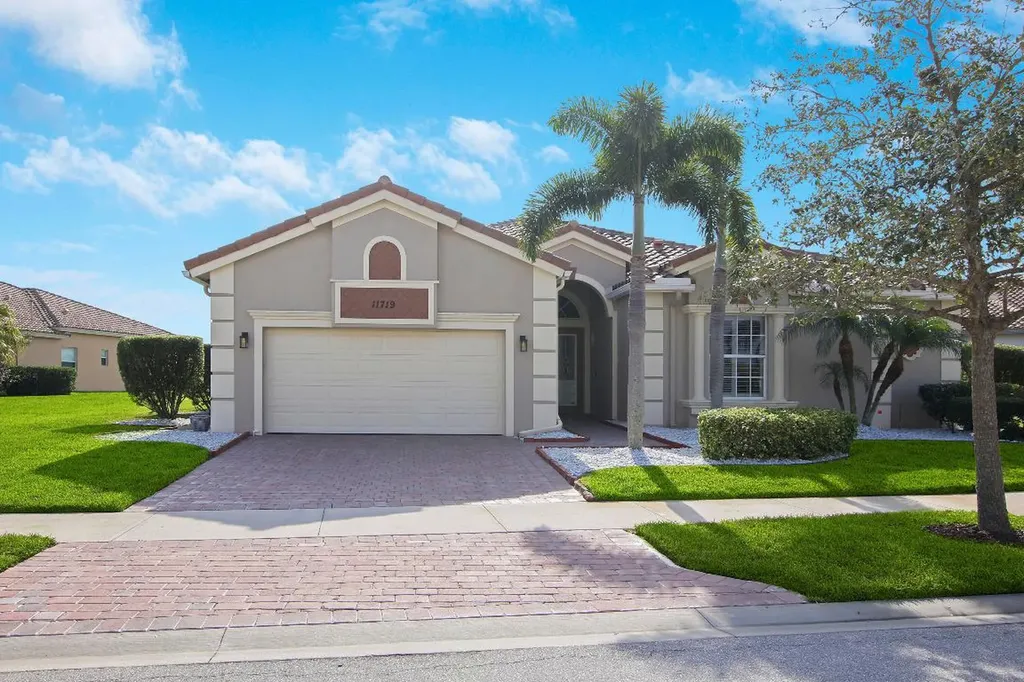 11719 SW Apple Blossom Trail Port St Lucie FL 34987