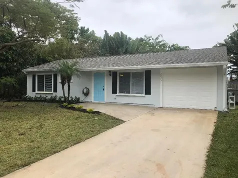 2025 SE New York Street Port St Lucie FL 34952