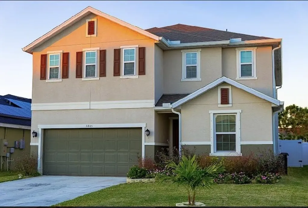 5445 NW Pine Trail Circle Port St Lucie FL 34983