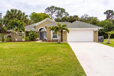 2102 SW Vixen Court Port St Lucie FL 34953