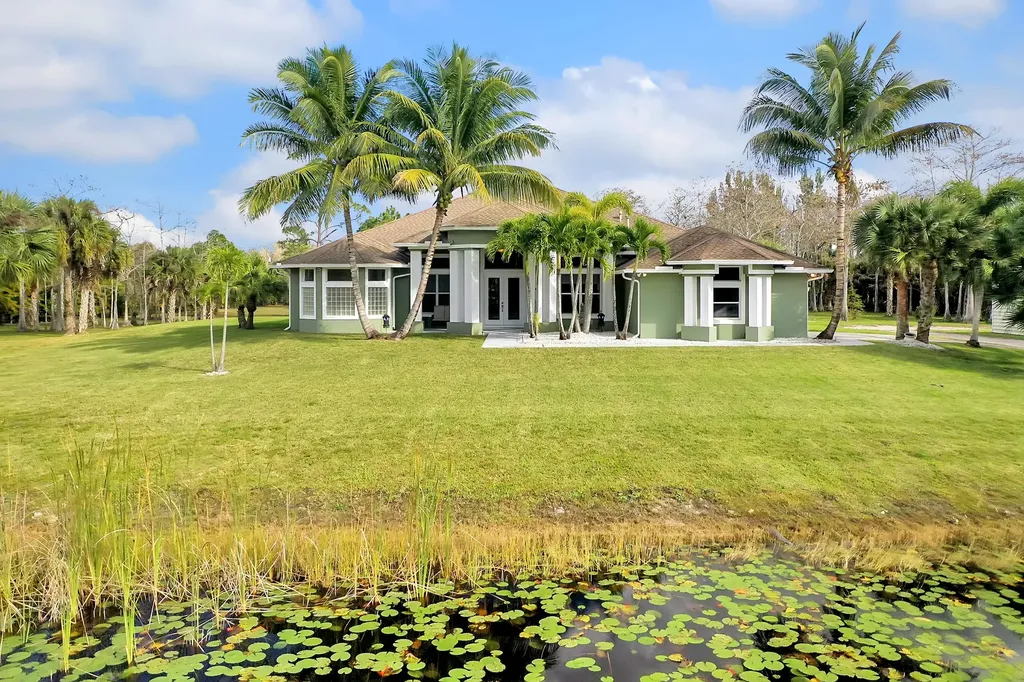 2742 Prarieview Drive Loxahatchee FL 33470