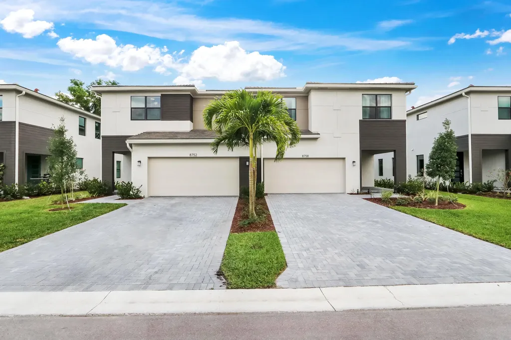 8752 Corvus Drive Lake Worth FL 33467