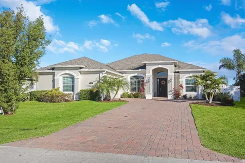 374 SW South Quick Circle Port St Lucie FL 34953