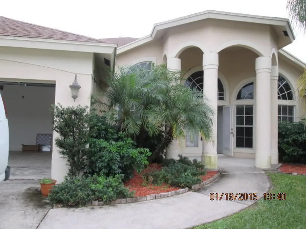 1036 SW Idol Avenue Port St Lucie FL 34953