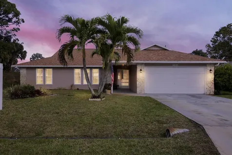 1811 SE Camden Street Port St Lucie FL 34952