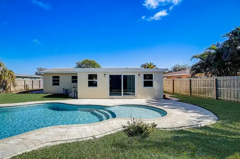 525 Iris Avenue Palm Beach Gardens FL 33410