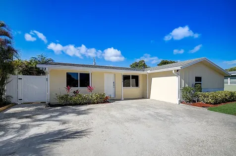525 Iris Avenue Palm Beach Gardens FL 33410