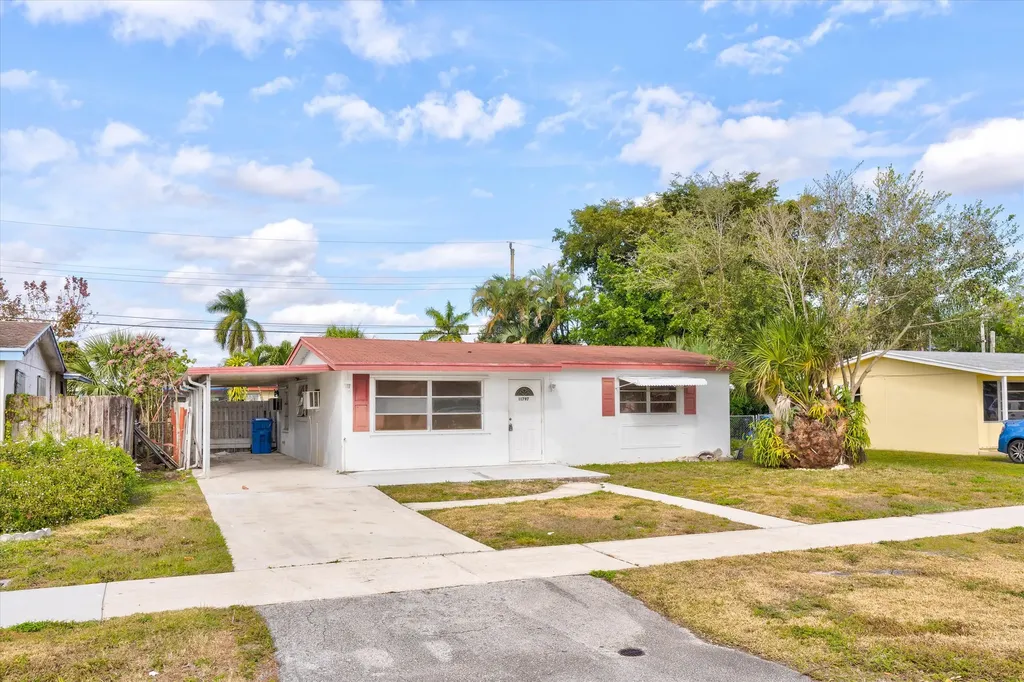 11797 Dahlia Drive Royal Palm Beach FL 33411