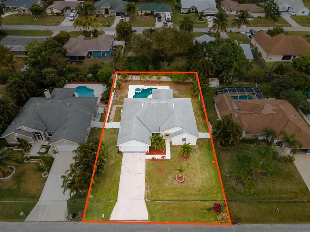 961 SE Belfast Avenue Port St Lucie FL 34983