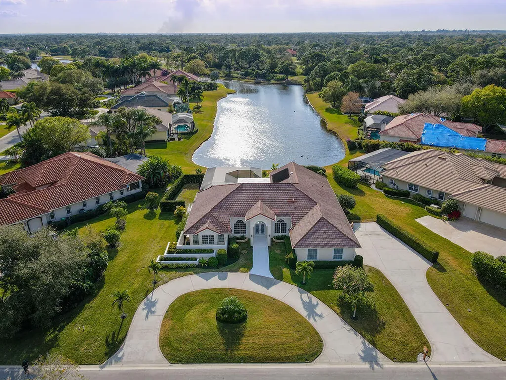 9619 Fairwood Court Port St Lucie FL 34986