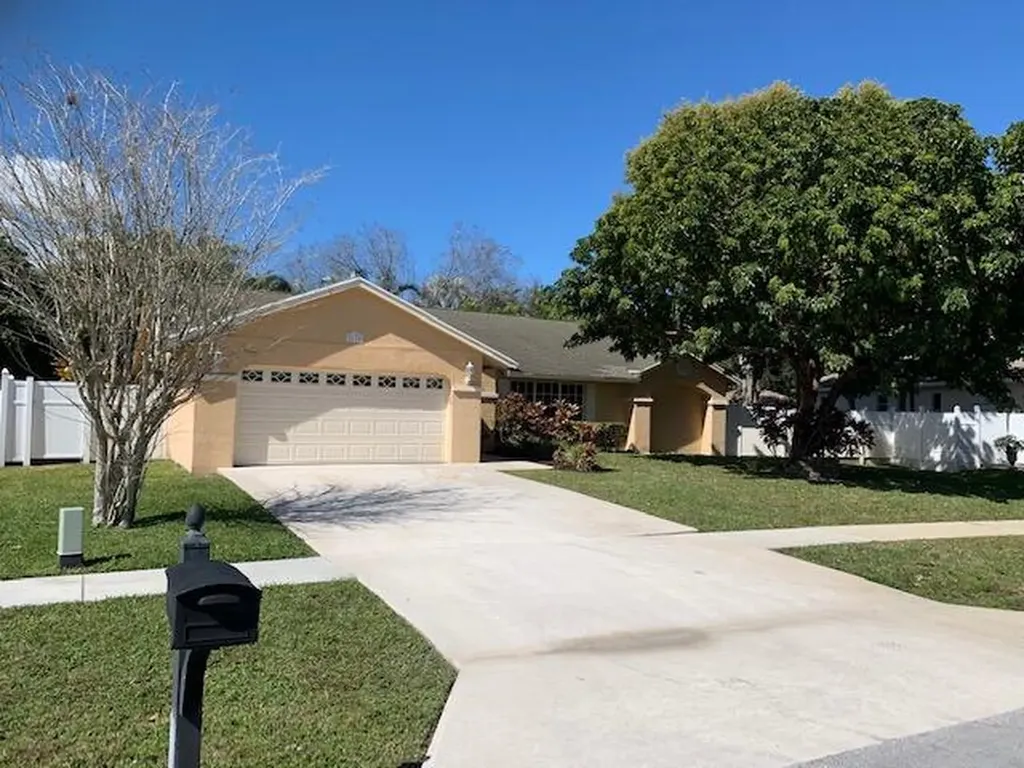 2635 Yarmouth Drive Wellington FL 33414