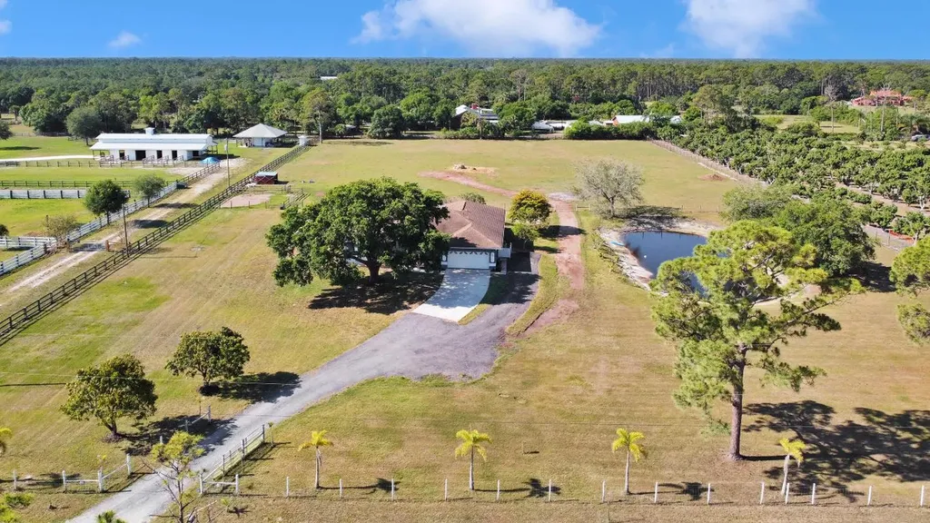 6204 SW Busch Street Palm City FL 34990