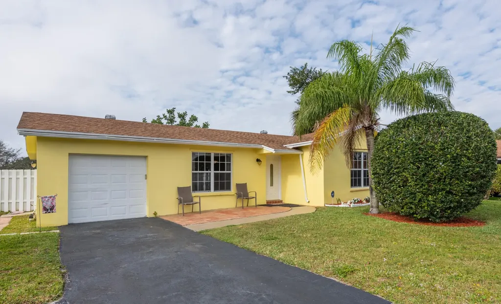 9407 Southampton Place Boca Raton FL 33434