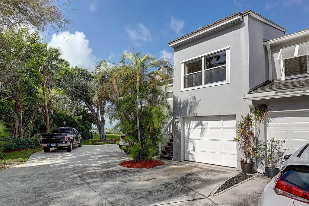 2404 Harbour Cove Drive Hutchinson Island FL 34949