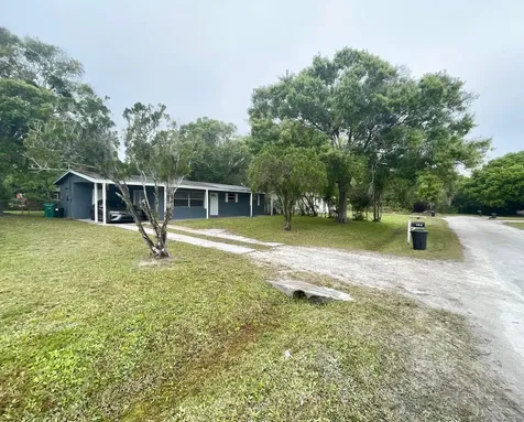 107 N 38th Street Fort Pierce FL 34947