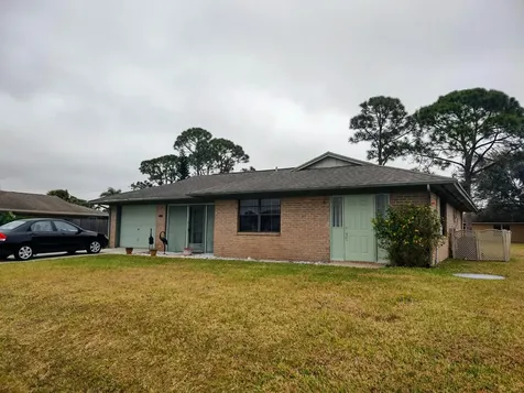 1133 SW Jennifer Avenue Port St Lucie FL 34953