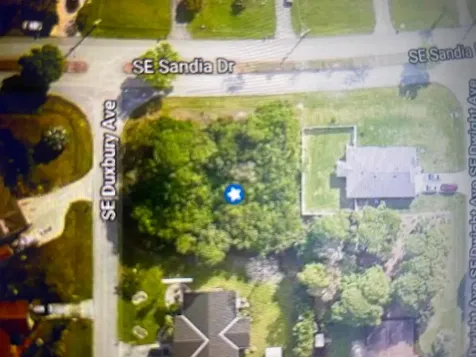 256 SE Duxbury Avenue Port St Lucie FL 34983