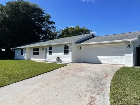 13103 SE Hobe Hills Drive Hobe Sound FL 33455