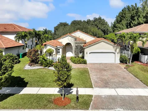 8225 Phoenician Court Davie FL 33328
