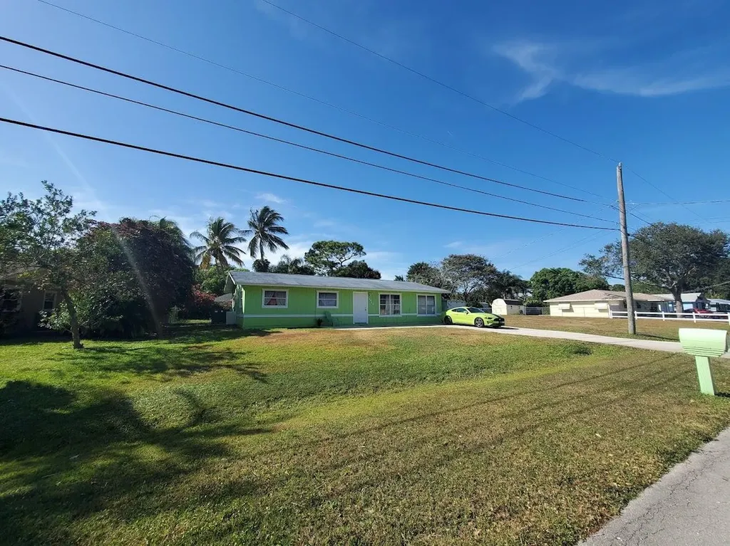 5915 Myrtle Drive Fort Pierce FL 34982