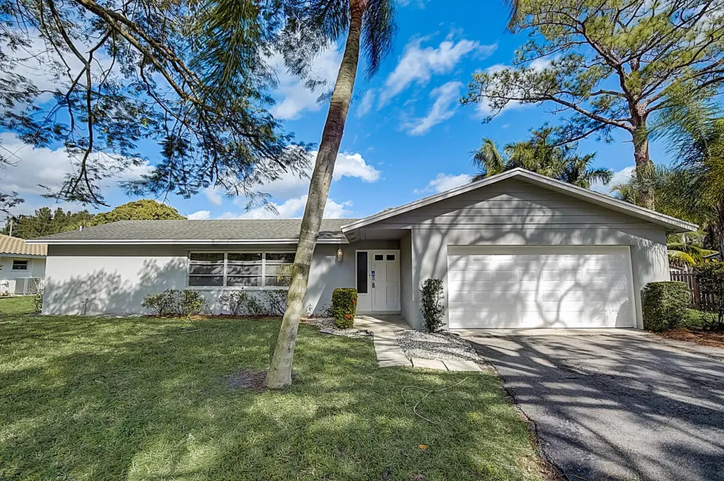 5705 Holly Lane Jupiter FL 33458
