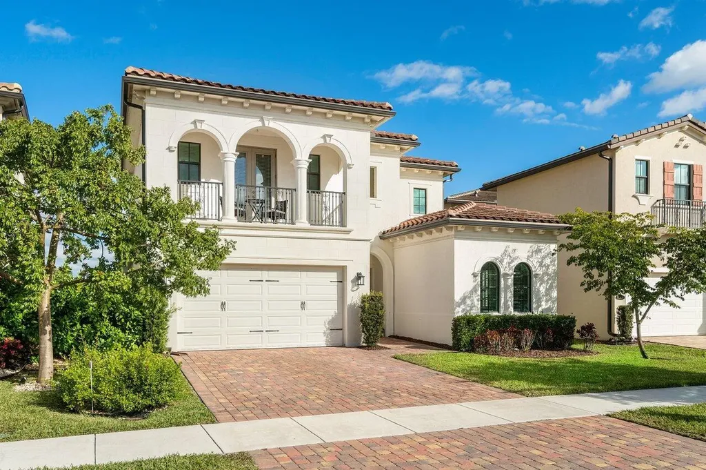 8476 Grand Prix Lane Boynton Beach FL 33472