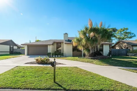 1221 Wynnedale Circle West Palm Beach FL 33417